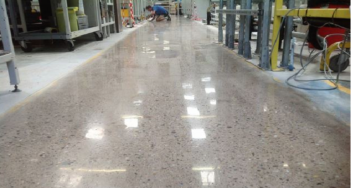 Thi công đánh bóng sàn bê tông